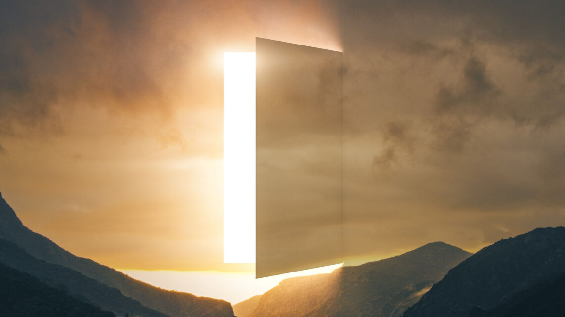 The Light potential within a waning quarter moon is one helping you face stuck energy and choose change to help you manifest with ease and flow.